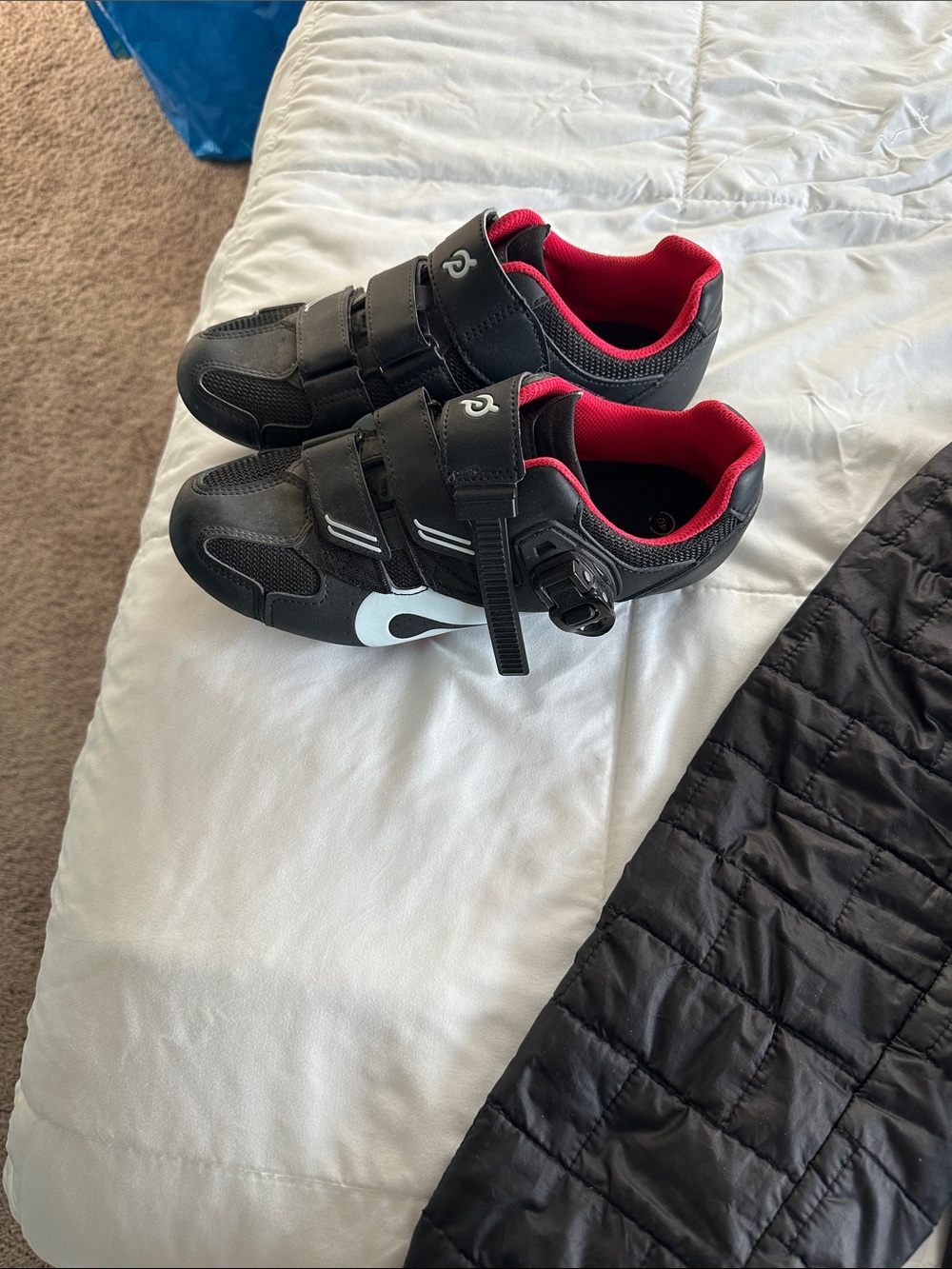 Peloton bike shoes size 40